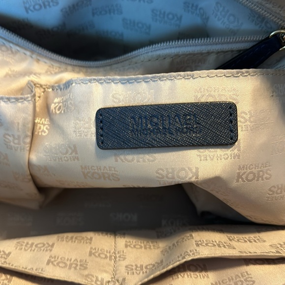 Michael Kors Kelly Shoulder Bag Navy Blue w/ Top Handles and Crossbody Strap - Picture 6 of 8